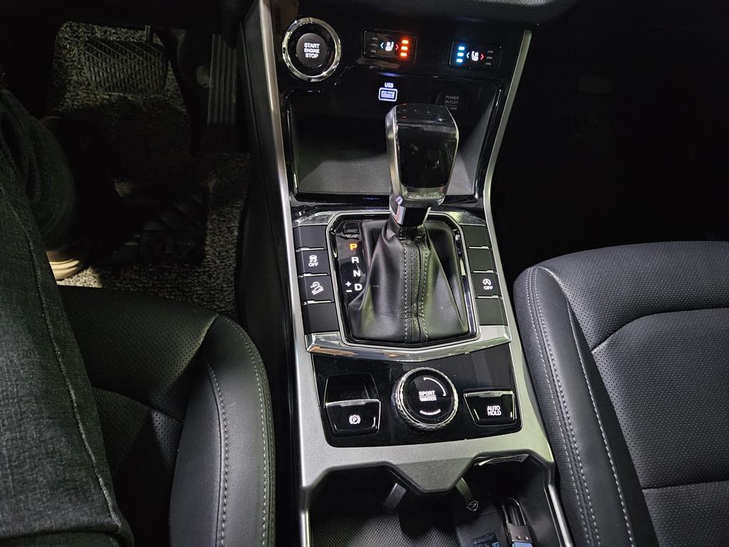 Ssangyong Korando - Vista 12