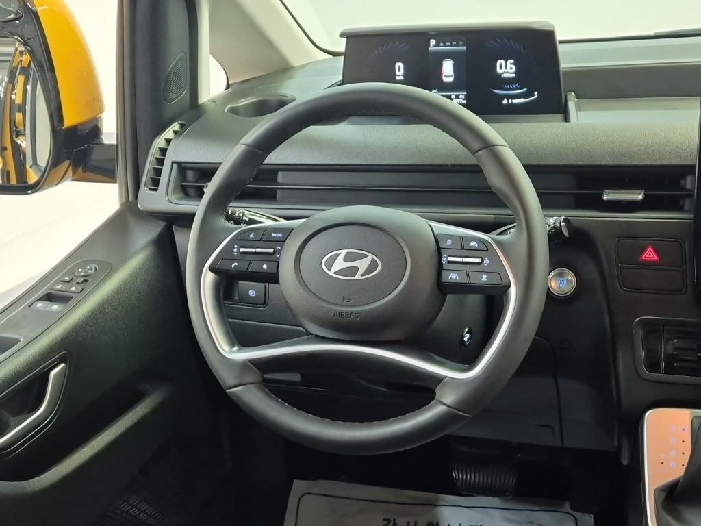 HYUNDAI Staria 2025 Amarillo - Importación desde Corea - HF Imports Iquique - Foto 17
