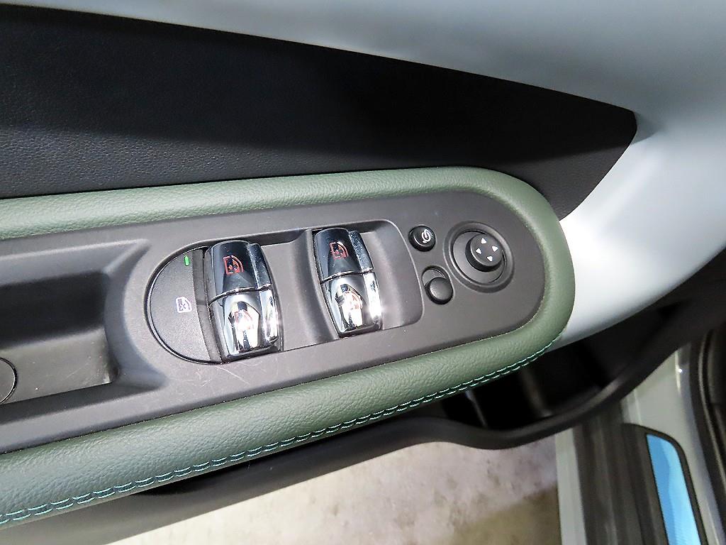 Mini Countryman 2023 Gris - Importación desde Corea - HF Imports Iquique - Foto 13