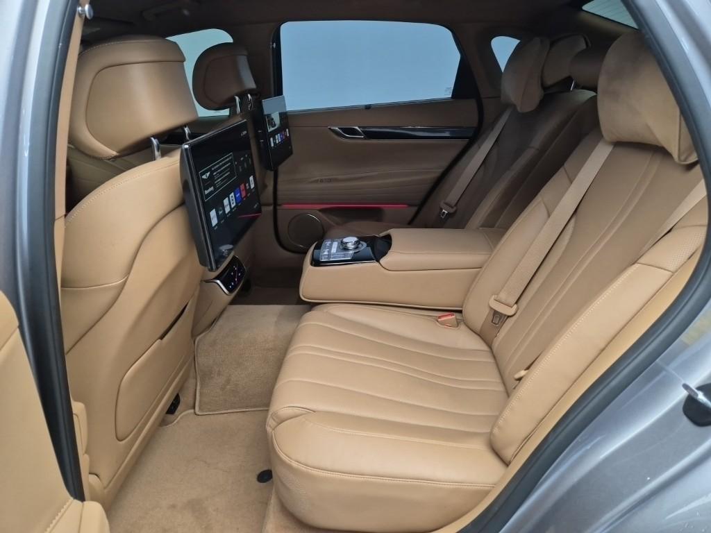 Genesis G80 - Vista 12