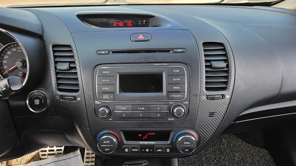 KIA K3 2014 Negro - Importación desde Corea - HF Imports Iquique - Foto 16