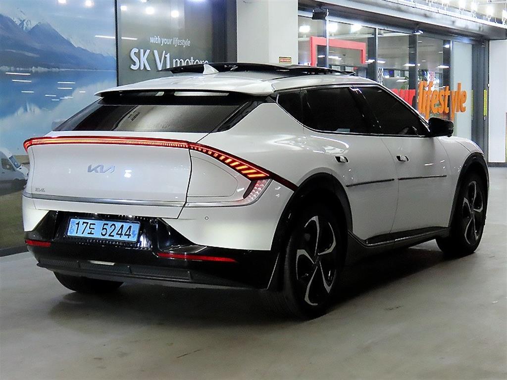 KIA EV6 - Vista 4