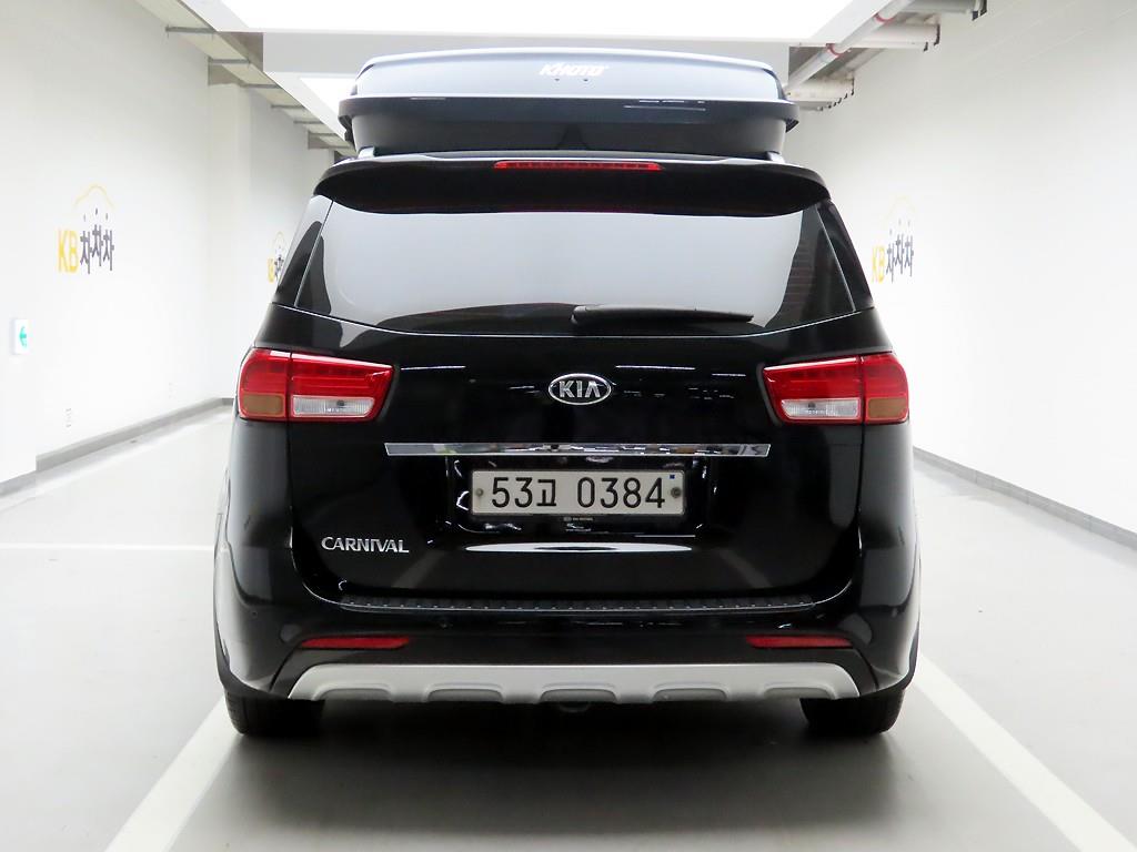KIA Carnival - Vista 3