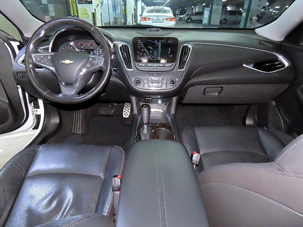 Chevrolet Malibu - Vista 10