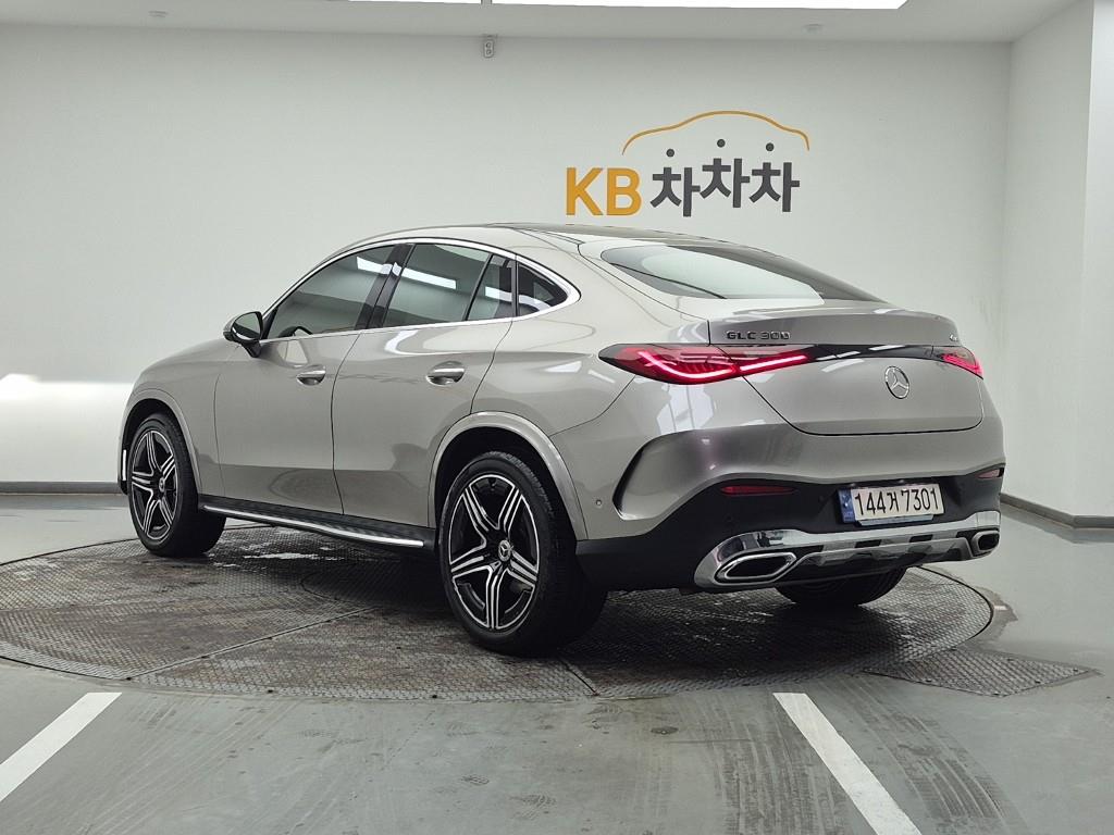 Mercedes Benz GLC Class - Vista 3