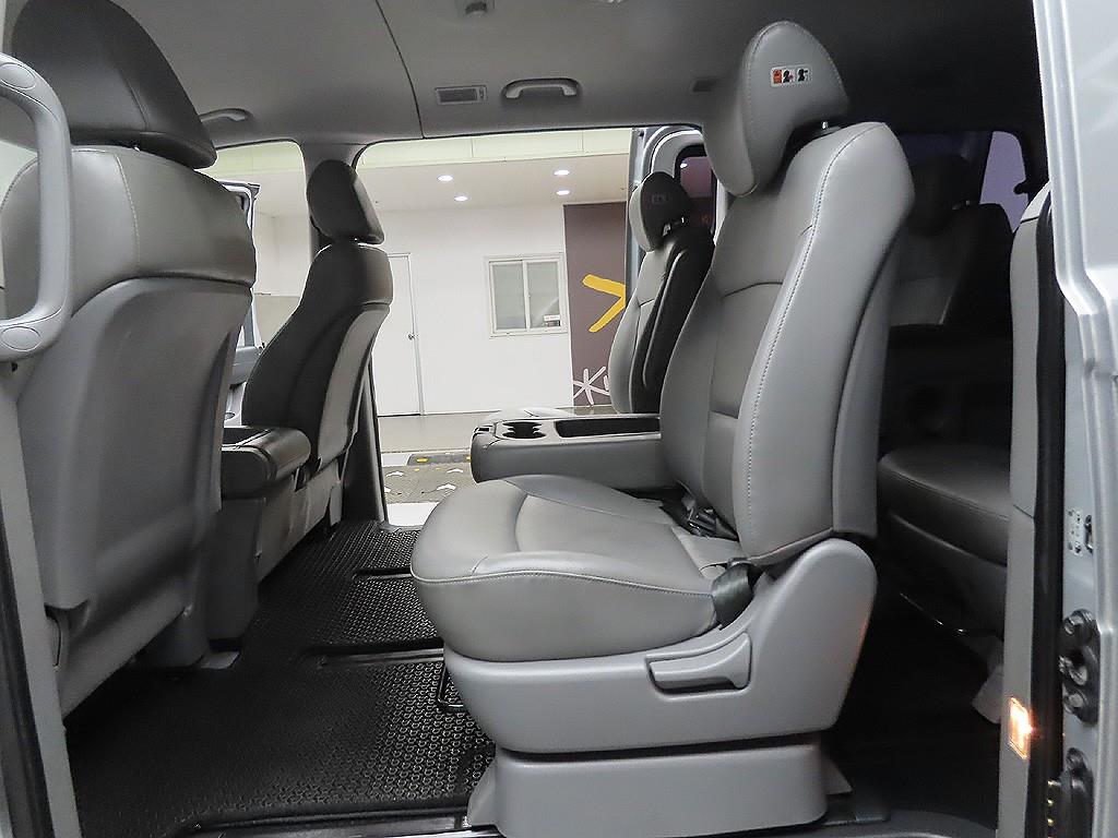 HYUNDAI Starex 2015 Gris - Importación desde Corea - HF Imports Iquique - Foto 9