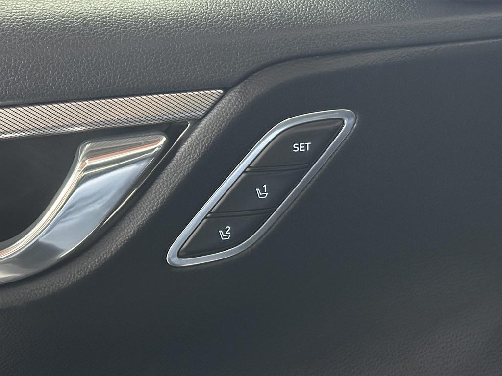 HYUNDAI Grandeur - Vista 12