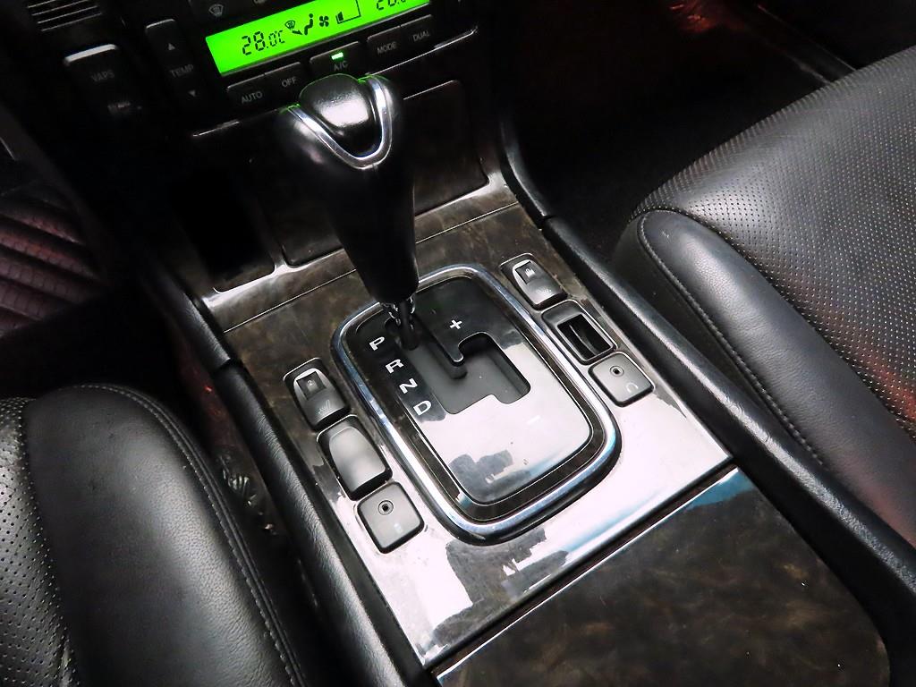 HYUNDAI Equus - Vista 11