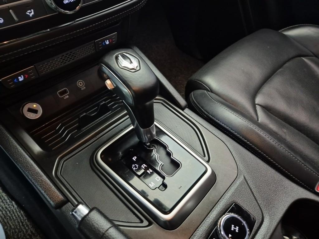 Ssangyong Rexton - Vista 8