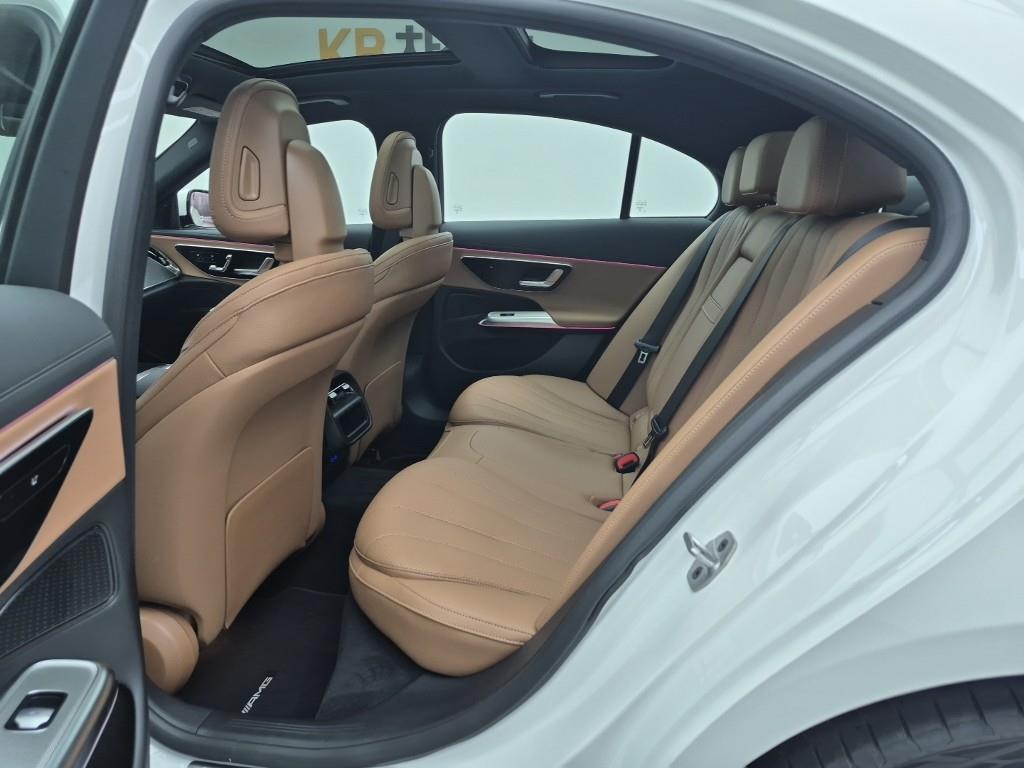 Mercedes Benz E class - Vista 12