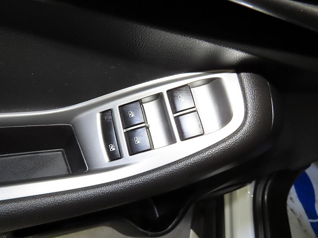 Chevrolet Orlando 2017 Blanco - Importación desde Corea - HF Imports Iquique - Foto 13