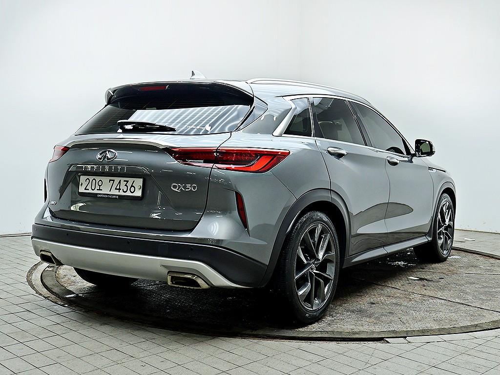 Infiniti QX - Vista 7