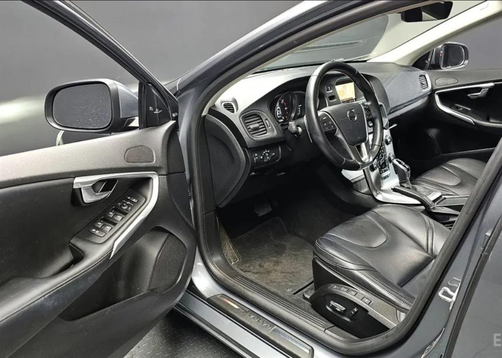 Volvo V40 - Vista 11