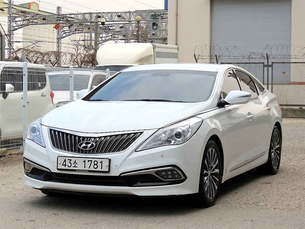 HYUNDAI Grandeur - Vista 2