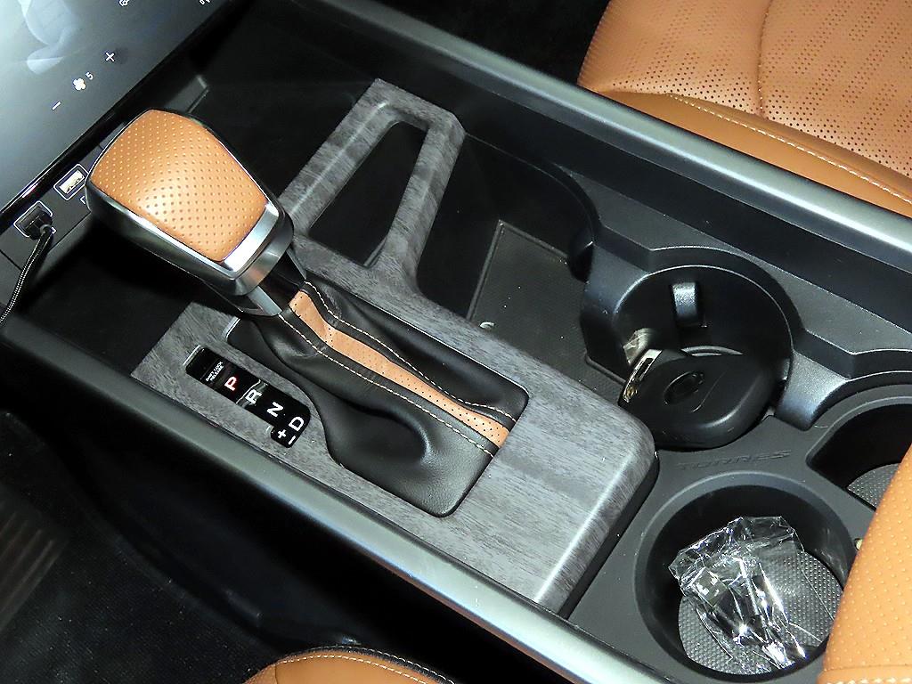 Ssangyong Torres - Vista 12