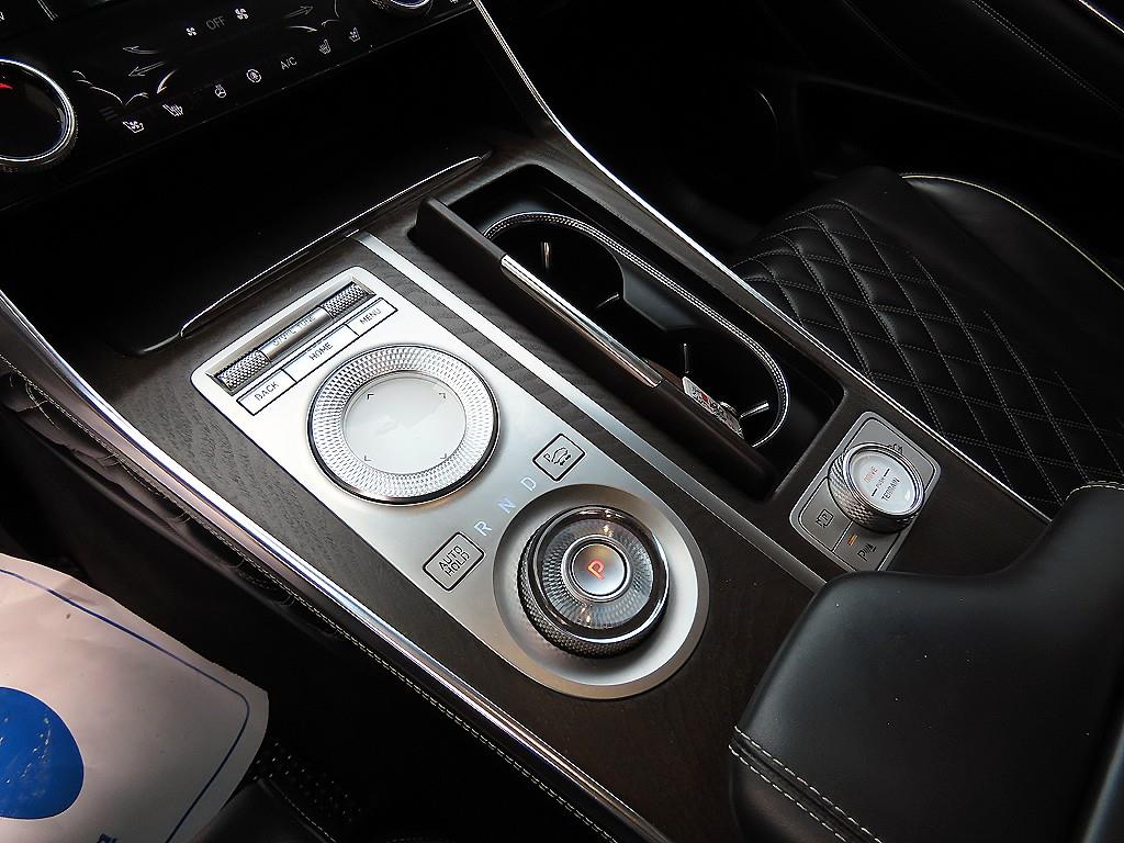 Genesis GV80 - Vista 11