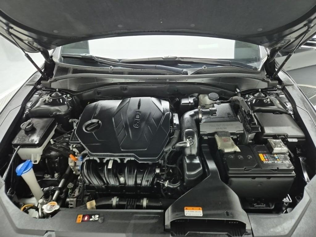 HYUNDAI Grandeur - Vista 5