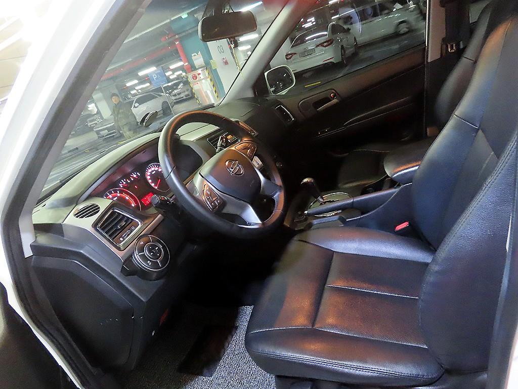 Ssangyong Korando - Vista 6