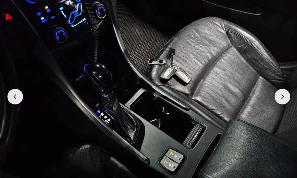 HYUNDAI Sonata - Vista 9