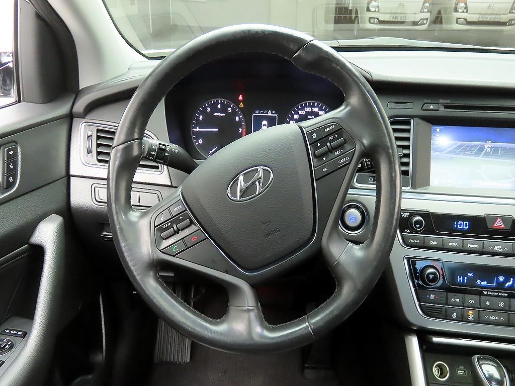 HYUNDAI Sonata - Vista 7