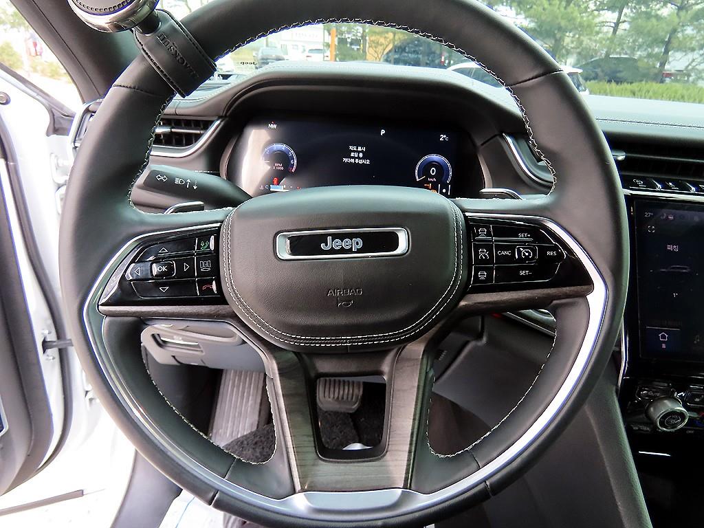 Jeep Cherokee - Vista 8