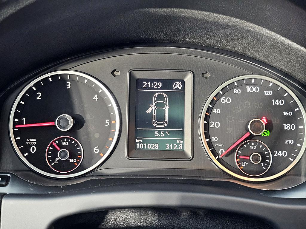 Volkswagen Tiguan - Vista 6