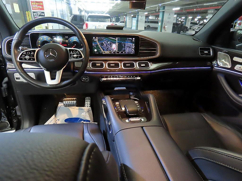 Mercedes Benz GLE Class - Vista 10