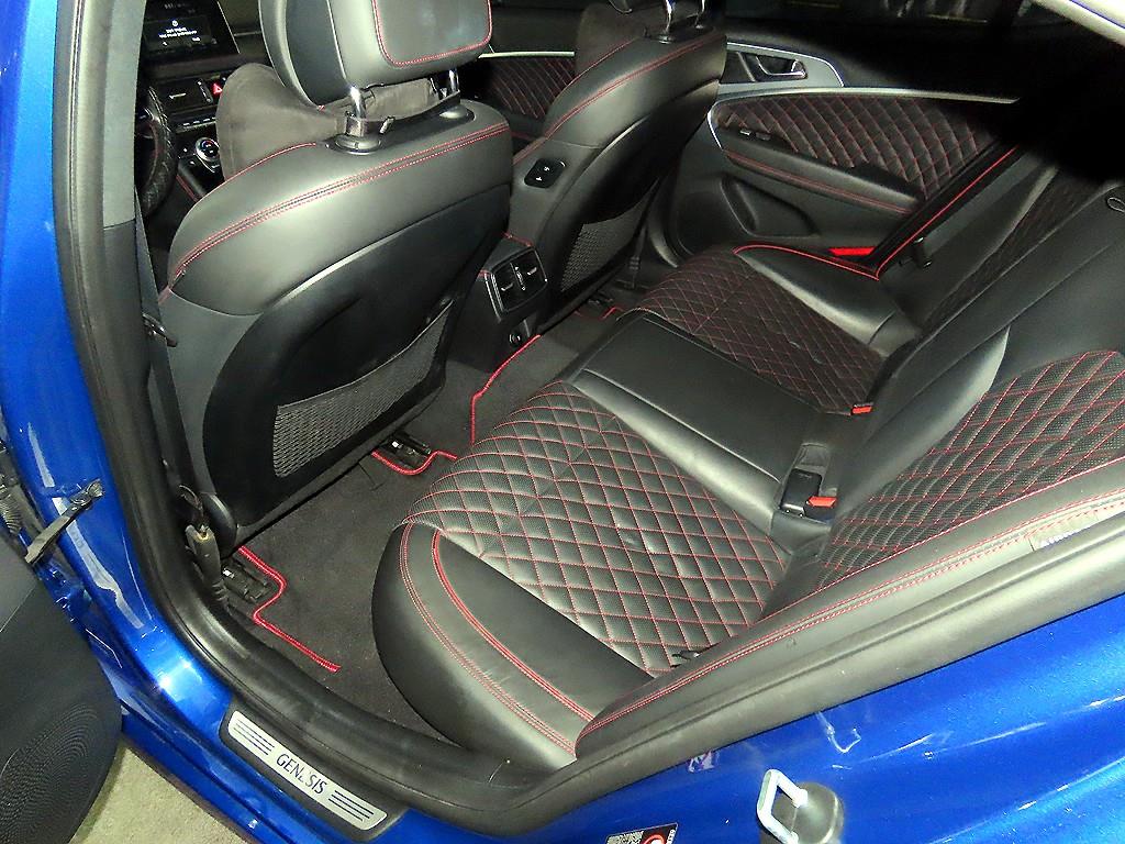 Genesis G70 - Vista 7