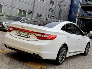 HYUNDAI Grandeur - Vista 8