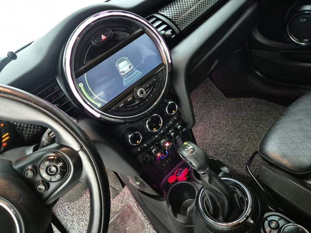 Mini Cooper - Vista 10