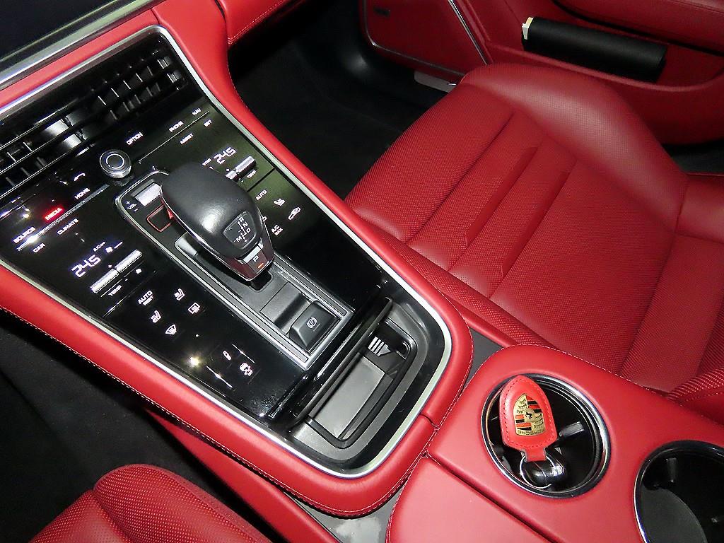 Porsche Panamera - Vista 12