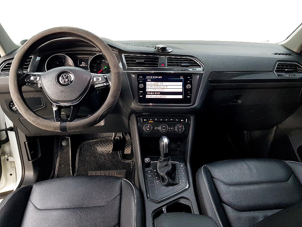 Volkswagen Tiguan - Vista 5