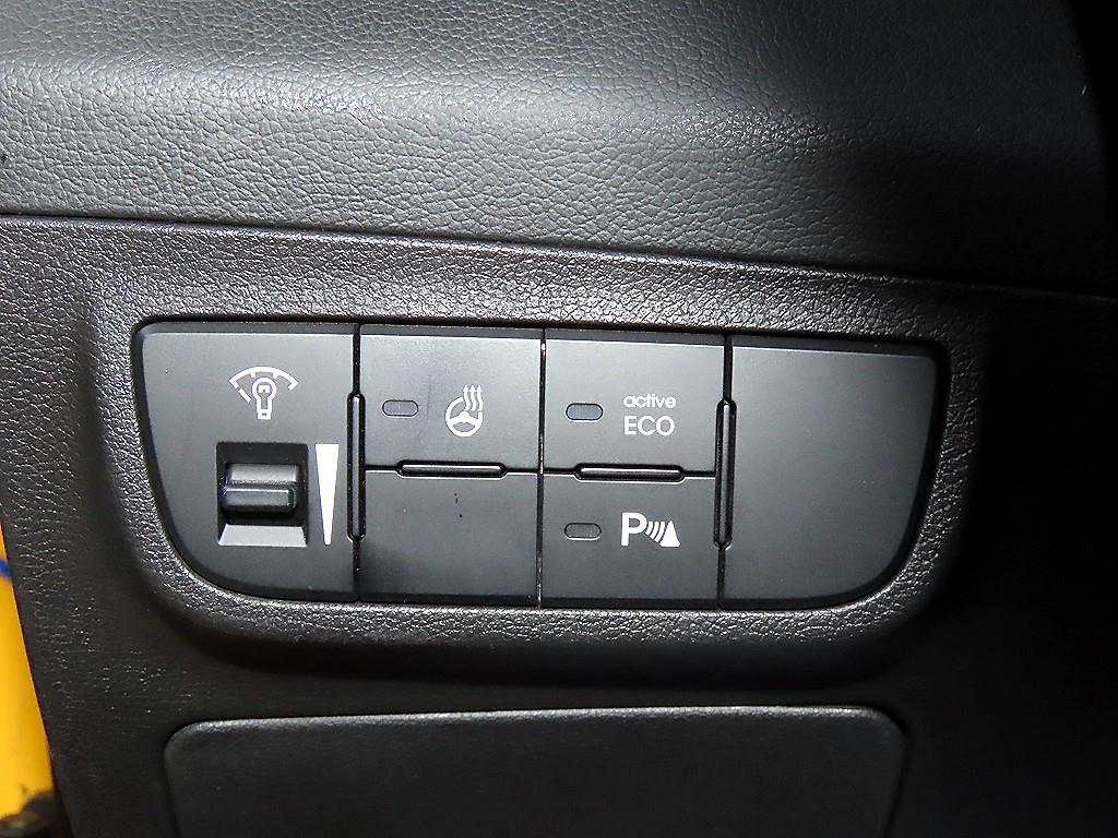 HYUNDAI Veloster 2015 Amarillo - Importación desde Corea - HF Imports Iquique - Foto 13