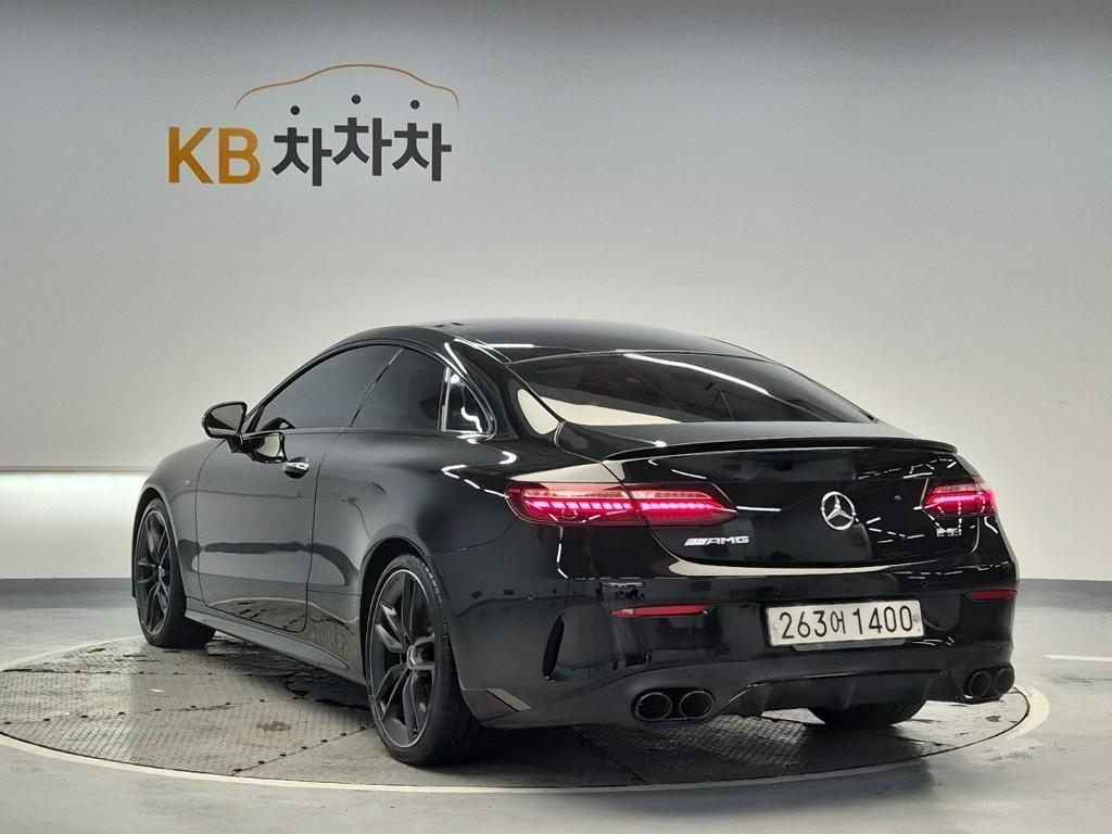 Mercedes Benz E class - Vista 2