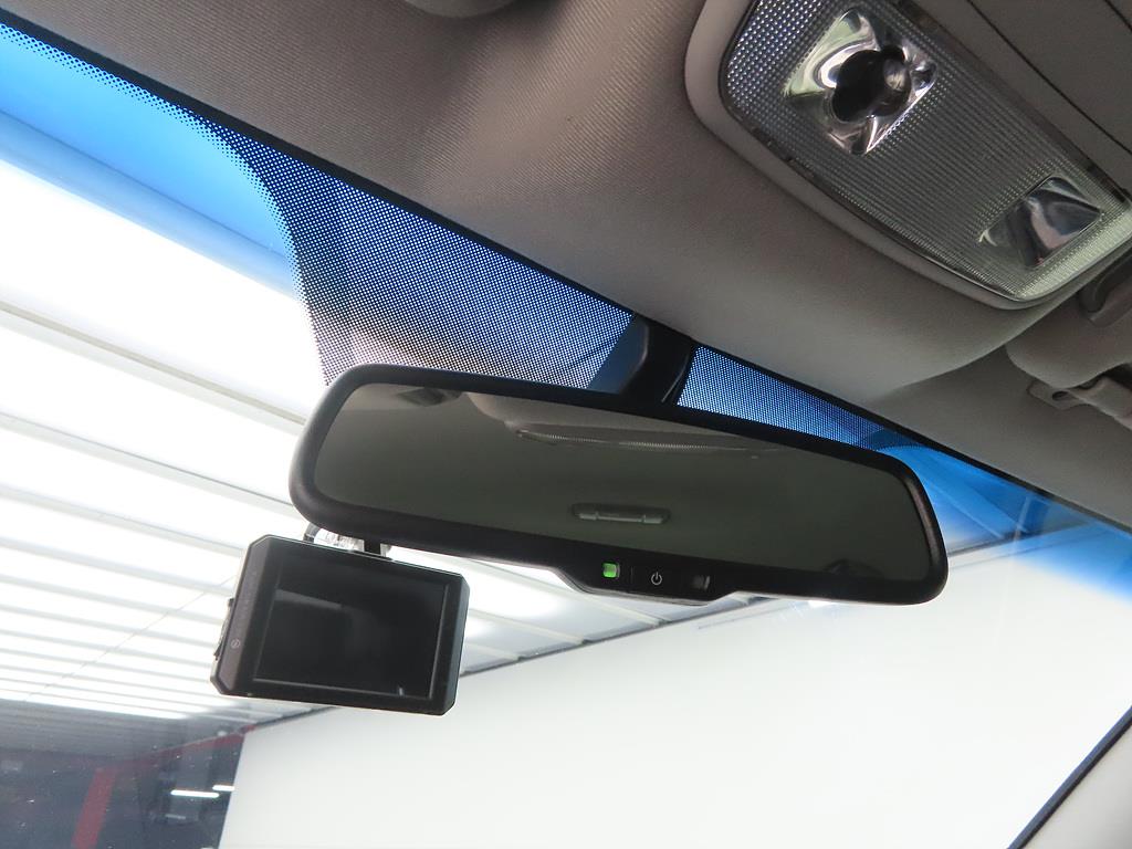 KIA Opirus - Vista 12