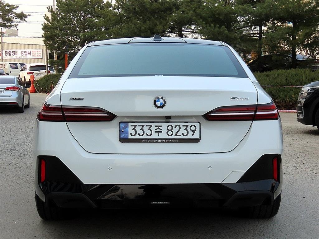 BMW 5 Series - Vista 4