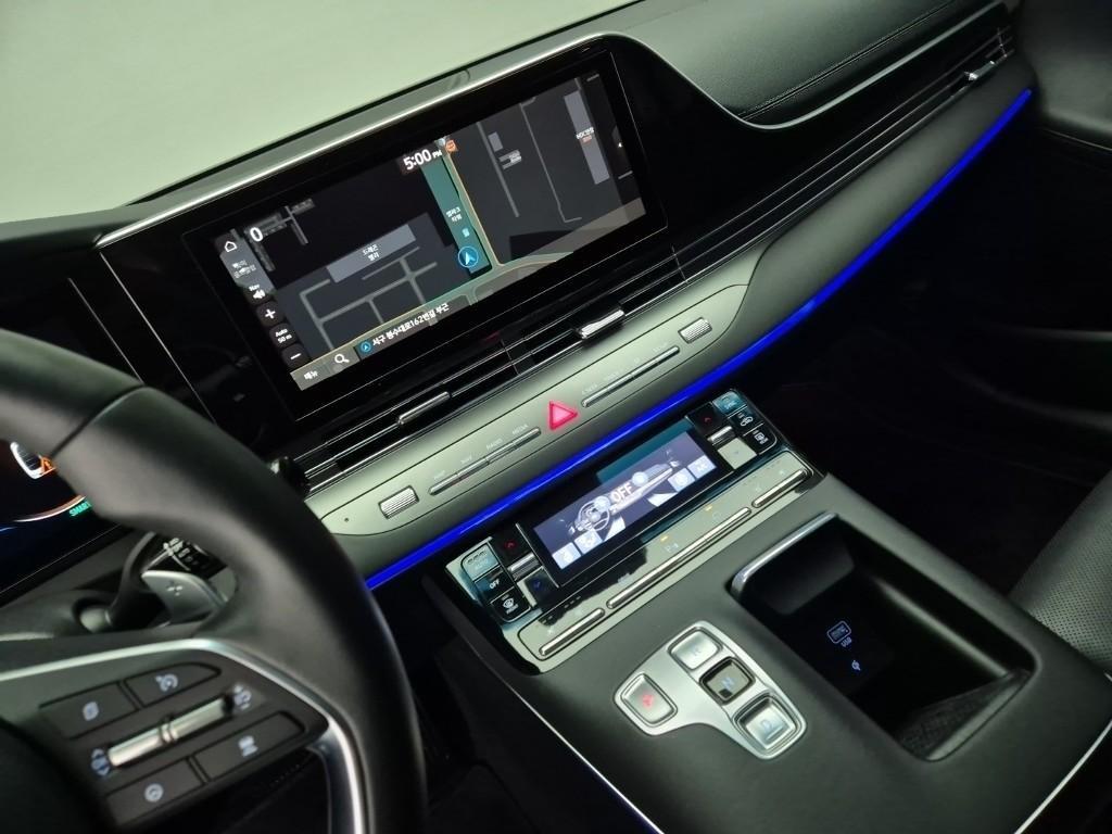 HYUNDAI Grandeur - Vista 10