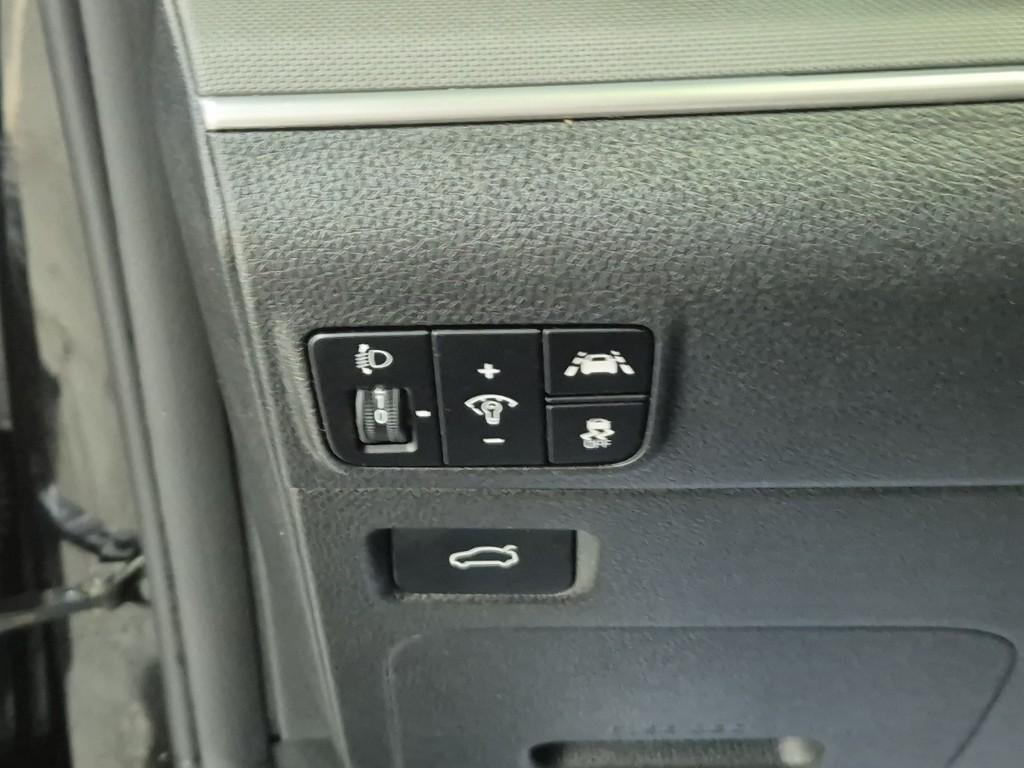 KIA K5 2022 Negro - Importación desde Corea - HF Imports Iquique - Foto 17