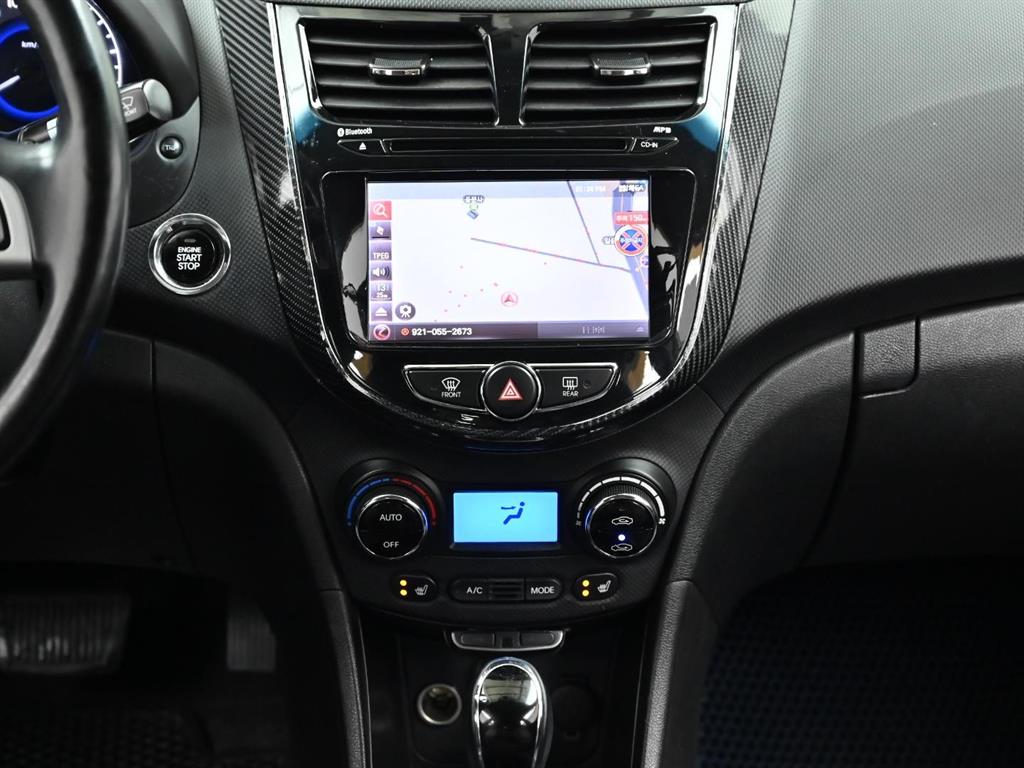 HYUNDAI Accent 2014 Blanco - Importación desde Corea - HF Imports Iquique - Foto 13