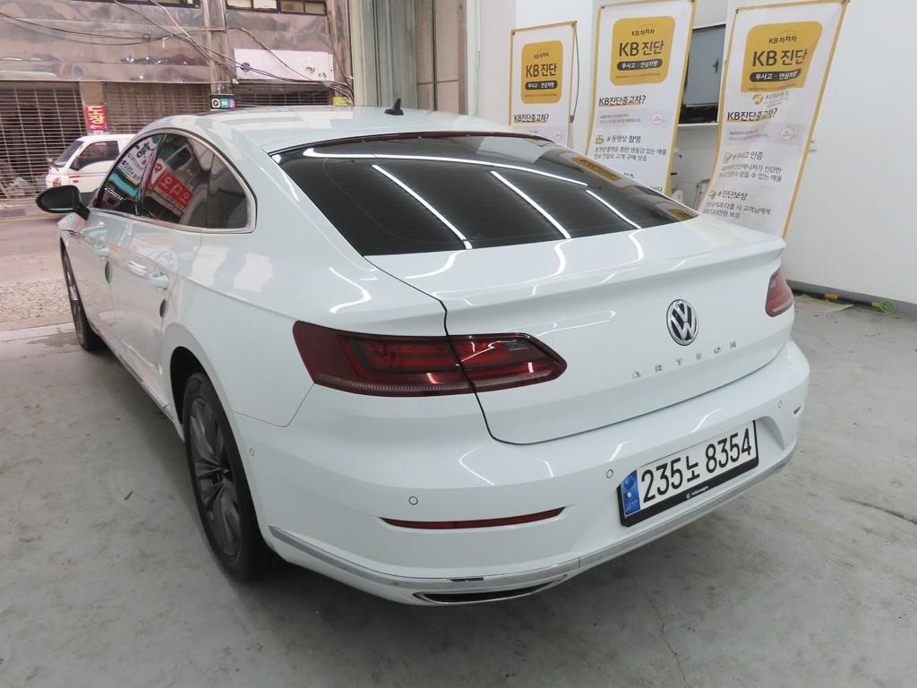 Volkswagen Arteon - Vista 4