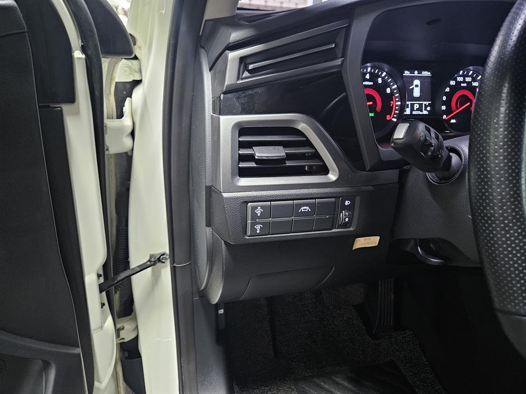Ssangyong Korando 2021 the color of pearl - Importación desde Corea - HF Imports Iquique - Foto 19