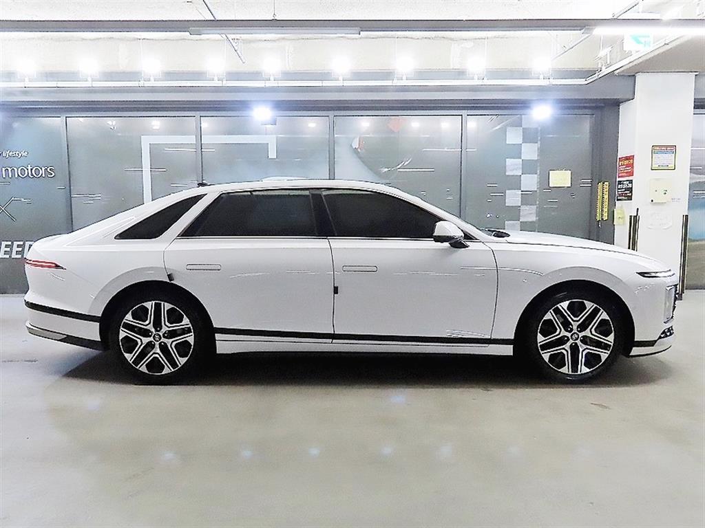 HYUNDAI Grandeur - Vista 3