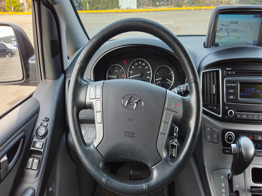 HYUNDAI Starex 2017 Gris - Importación desde Corea - HF Imports Iquique - Foto 14