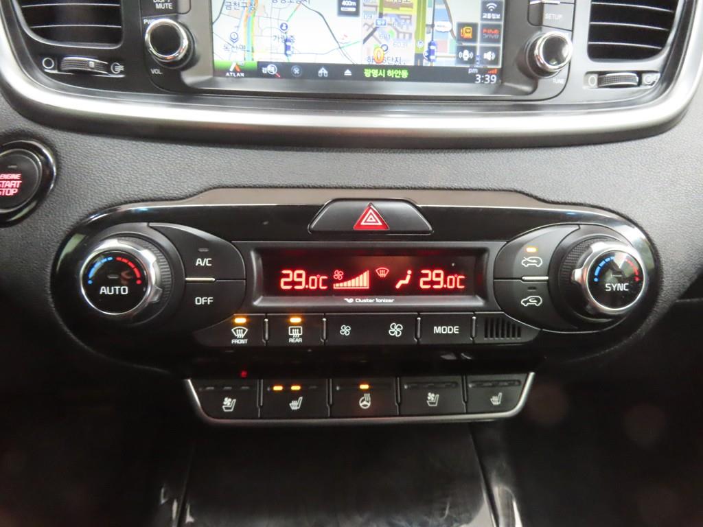 KIA Sorento - Vista 12