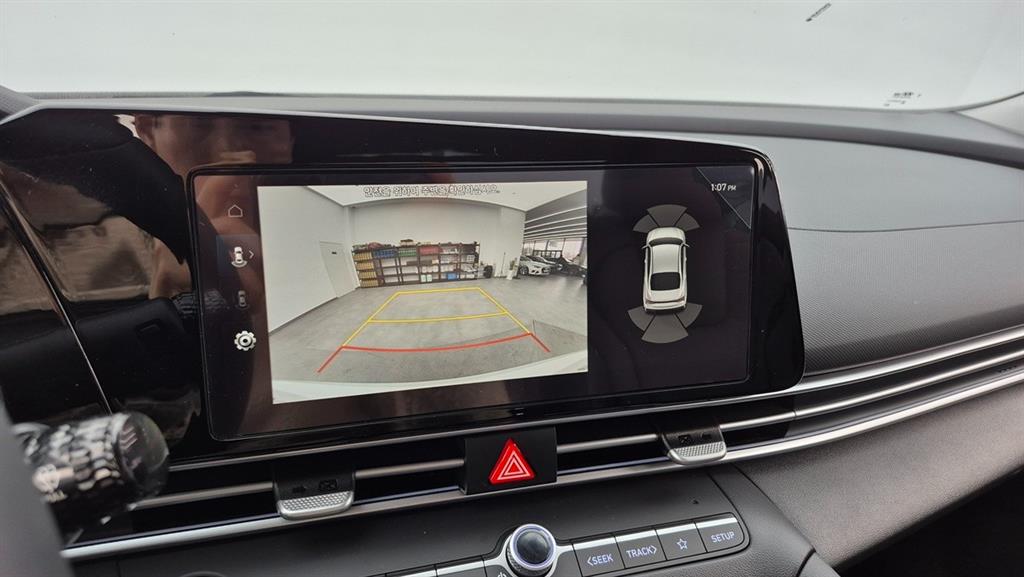 HYUNDAI Avante - Vista 12