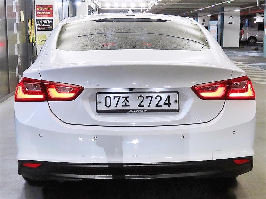 Chevrolet Malibu - Vista 5