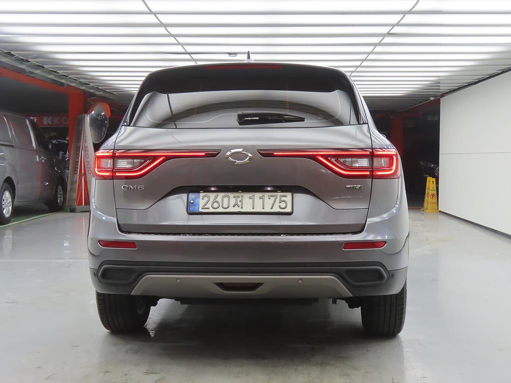 SAMSUNG QM6 - Vista 3