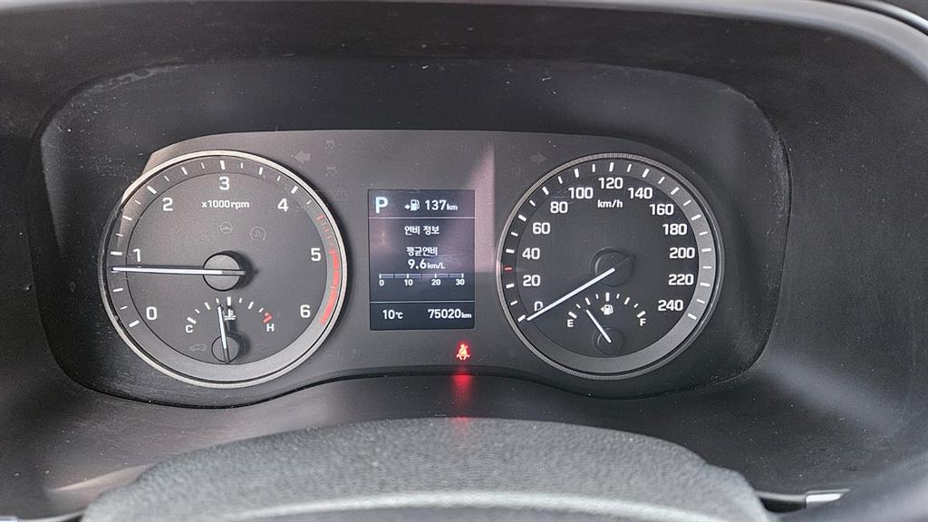 HYUNDAI Tucson - Vista 8