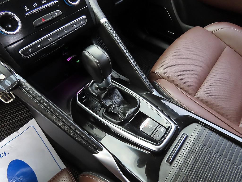 SAMSUNG QM6 - Vista 10