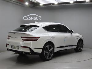 Genesis GV80 - Vista 8